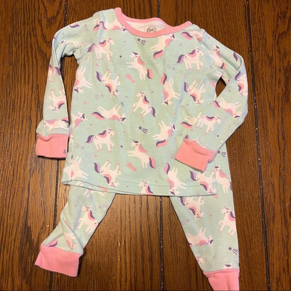 Little Girl Pajama Set Bundle - Picture 3 of 6